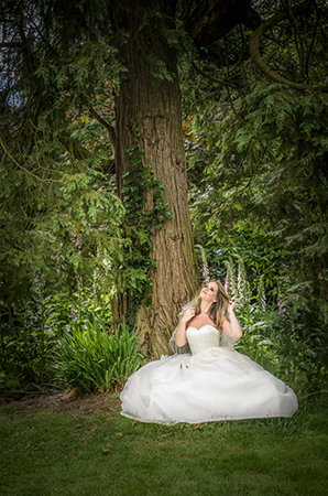 Artistic high end wedding photography of bride at Country House in Scotland by wedding photographer Alexander Whyte Artistic high end wedding photography of bride at Country House in Scotland by wedding photographer Alexander Whyte